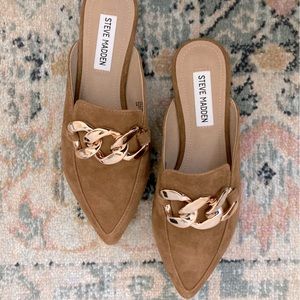 Steve Madden, Finn Chain Pointed Toe Mule, 6.5M, Cognac Suede, (Women)